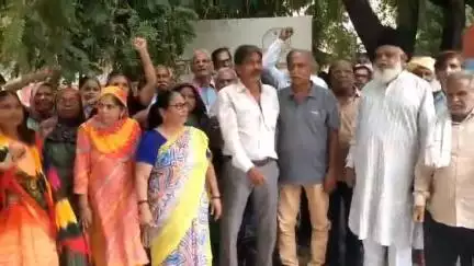बकाया भुगतान की मांग:जेके मजदूरों के धरने को 4 माह पूरे
-सुनवाई नहीं होने से रोष,भुगतान होने तक धरना जारी रखने का निर्णय