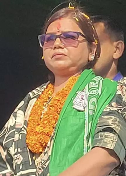 लालू यादव पर बने गाने पर झूमीं बिहार की पूर्व मंत्री बीमा भारती, वीडियो में समर्थकों संग डांस करती आईं नज़र
