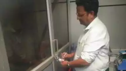 कानपुर: कल्याणपुर में बिना मानकों के चल रहे अस्पताल पर स्वास्थ्य विभाग की कार्रवाई, छापेमारी के बाद किया गया सील