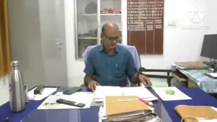 ଫୁଲବାଣୀ ସହର: ଫୁଲବାଣୀ ଭିଜିଲାନ୍ସ କାର୍ଯ୍ୟାଳୟ ଠାରେ ପିଇଓ ଆକୃର ମାଝି, ସରକାରୀ ଅର୍ଥ ହଡ଼ପ ଅଭିଯୋଗ
