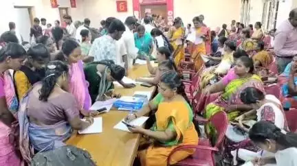 திருநெல்வேலி: "மாவட்டத்தில் உயர் கல்வி பெறுவோரின் எண்ணிக்கையை 100% உயர்த்த நடவடிக்கை" - ஆட்சியர் அலுவலகத்தில் ஆட்சியர் பேச்சு