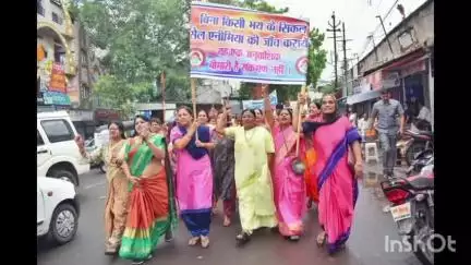 धार: धार में विश्व सिकल सेल दिवस पर जागरूकता रैली निकाली गई, केंद्रीय राज्यमंत्री सावित्री ठाकुर हुईं शामिल