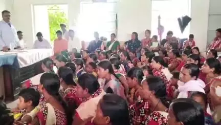 ସଦର: ଦେଓଗାଁ ଗ୍ରାମପଞ୍ଚାୟତ ରେ ବିକାଶ ରଥ କୁ ସ୍ୱାଗତ