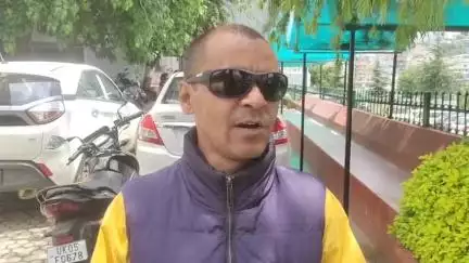 पिथौरागढ़: दारमा के पू0क्षे0पं0 सदस्य मनोज नगन्याल ने दारमा में 6 माह के लिए डॉक्टर की तैनाती की मांग को लेकर DM को सौंपा ज्ञापन