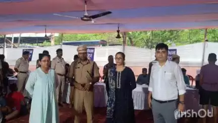 जहानाबाद: पुलिस केंद्र में होमगार्ड भर्ती प्रक्रिया का ज़िला पदाधिकारी एवं पुलिस अधीक्षक ने किया निरीक्षण, दिए निर्देश