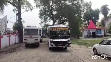 टांडा: बसखारी पुलिस ने बिना रूट परमिट के चल रही आधा दर्जन बसों को किया सीज