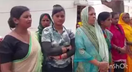 रॉबर्ट्सगंज: बढौली गांव में मनाया गया राहुल गांधी का जन्मदिन, केक काटकर मांगी लंबी उम्र की दुआ