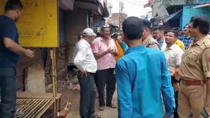 मैनपुरी: मैनपुरी शहर के बजाजा बाजार में चलाया गया अतिक्रमण अभियान