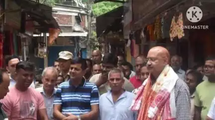 মাৰ্ঘেৰিটা: মাৰ্ঘেৰিটা পৌৰসভাৰ ৬ নং ৱাৰ্ডস্থিত বজাৰ অংশ 'ক' আৰু 'খ'ৰ নলা আৰু পথ নিৰ্মাণৰ কামৰ শুভাৰম্ভ কৰে বিধায়ক ভাস্কৰ শৰ্মাই