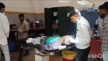बांदा: छापर गांव के पास ट्रक की टक्कर से बाइक सवार दो लोगों में से एक की मौत, दूसरा घायल