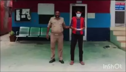 लक्सर: सट्टे की खाईबाड़ी करते हुए वार्ड संख्या 8 के निवासी सलीम पुत्र अशरफ को पुलिस ने कोतवाली क्षेत्र से किया गिरफ्तार