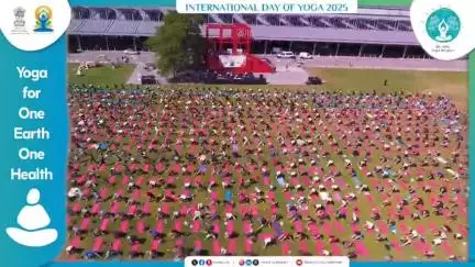 योग अभ्यास से स्वस्थ जीवनशैली की ओर आगे कदम बढ़ाएं। #CommonYogaProtoco (CYP) के माध्यम से लोगों और समुदाय के बीच योग के महत्व को बढ़ावा देना है,ताकि सभी लोग योग का अनुभव कर सकें।
#IDY2025