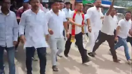 নাজিৰা: বিজেপিৰ সৈতে মিতিৰালি থকা তৈলখাদৰ মালিকক গ্ৰেপ্তাৰ ক্ষতিগ্ৰস্ত লোকৰ উচিত ক্ষতিপূৰণৰ দাবীত  নাজিৰাত প্ৰতিবাদী কাৰ্যসূচী