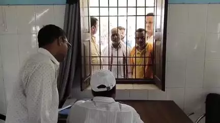 सिसवन: सिसवन में मुखिया पद के लिए लोगों ने किया नामांकन पर्चा दाखिल