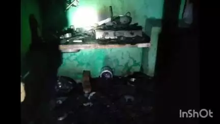 भोटा: डोह गांव में भीषण अग्निकांड, रसोई सहित चार कमरों का मकान हुआ राख, विधायक व प्रशासन ने मौके पर पहुंचकर दी फौरी राहत