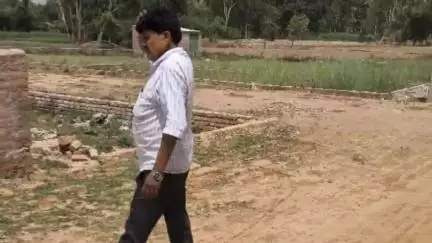 रुदौली: दुल्लापुर में तालाब खाते की भूमि पर पटाई कर रास्ता निर्माण कराने पर लेखपाल ने दो ग्रामीणों के खिलाफ दर्ज कराया मुकदमा