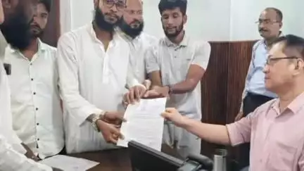 করিমগঞ্জ: রাজ্য উচ্ছেদের বিরুদ্ধে শ্রীভূমির জেলাশাসক কার্যালয়ের সম্মুখে দু'ঘণ্টার অবস্থান ধর্মঘট আমছুর