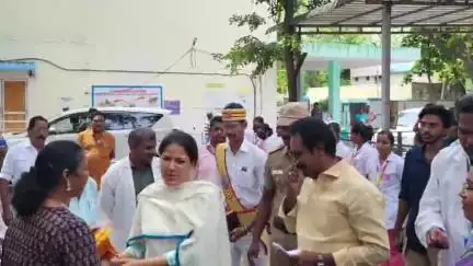 காஞ்சிபுரம்: அரசு தலைமை மருத்துவமனையில் ஆதரவற்ற மனநலம் பாதிக்கப்பட்டோருக்கான அவசர சிகிச்சை பிரிவை C.V.M.P.எழிலரசன் MLA துவக்கி வைத்தார்