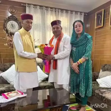 बमसन: भरमौर के विधायक डॉ जनक राज ने पूर्व मुख्यमंत्री प्रोफेसर प्रेम कुमार धूमल से समीरपुर में की शिष्टाचार भेंट