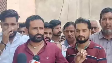 पीलीबंगा: कस्बे में कई दिनों से बसों व ट्रकों से चोरी हो रहा है डीजल, थानाधिकारी से की गई शीघ्र कार्रवाई की मांग
