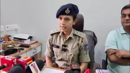 આણંદ શહેર: પૂર્વ નાયબ મામલતદાર જે ડી પટેલની ધરપકડ મામલે રિદ્ધિ ગુપ્તે, Dysp, આણંદ  પ્રતિક્રિયા આપી