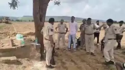 मण्डरायल: गांव जगडपुरा में प्रशासन ने मुख्य रास्ते से अतिक्रमण हटवाया, रास्ते को किया सुचारु