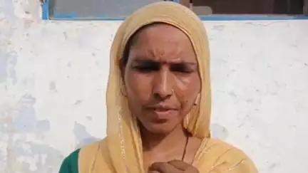 हसनपुर: रहरा के गांव सिरसा कला निवासी ग्रामीण ने ग्राम प्रधान पति पर पट्टे के नाम पर रिश्वत लेने का आरोप लगाया