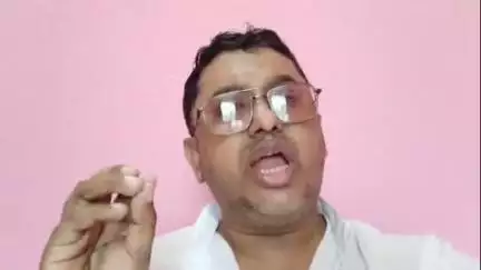 বসিরহাট ২: বিজেপি নেত্রী পিয়ালী দাসকে ফোন করে হুমকির অভিযোগ ওসির বিরুদ্ধে, খোলাপোতা থেকে বিস্ফোরক বিজেপির জেলা সভাপতি