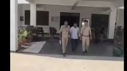 सिराथू: ₹5 लाख की अतिरिक्त मांग पूरी न होने पर पत्नी को फांसी देकर हत्या करने वाला अभियुक्त पति चकमाहपुर पांडेमऊ से गिरफ्तार
