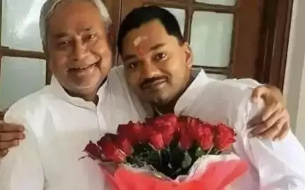 CM नीतीश के बेटे निशांत कुमार के खिलाफ कौन रच रहा है साज़िश?, तेजस्वी यादव ने किया खुलासा