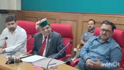 सोलन: स्वास्थ्य मंत्री धनीराम शांडिल ने राज्यस्तरीय तीन दिवसीय शूलिनी मेले की तैयारियों की बैठक के दौरान की समीक्षा