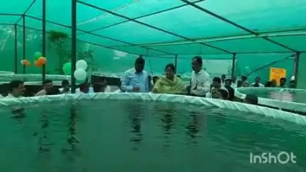 अलीगंज: प्रधानमंत्री मत्स्य संपदा योजना के अंतर्गत ₹25 लाख की लागत से निर्मित बायोफ्लॉक टैंक का निरीक्षण करने मंडलायुक्त पहुंची