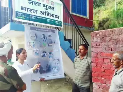 निहरी: रोहांडा में ब्रह्मकुमारीज शाखा निहरी ने लोगों को नशे से दूर रहने के लिए चित्र प्रदर्शनी से किया जागरूक