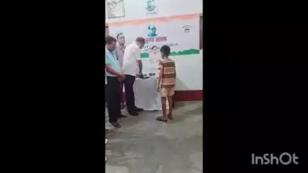 अरवल: कांग्रेस कार्यालय में बच्चों के साथ राहुल गांधी का 55वां जन्मदिन मनाया गया