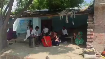 लहरपुर: भदफर चौकी अंतर्गत ग्राम रमपुरवा में संदिग्ध परिस्थितियों में विवाहिता की मौत, पुलिस ने शव को पीएम के लिए भेजा