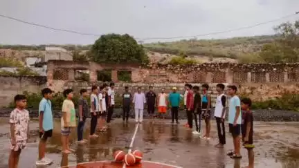 गंगरार: गंगरार में बास्केटबॉल समर कैंप में खिलाड़ियों ने विमान हादसे के मृतकों को दी श्रद्धांजलि