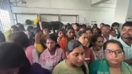 हज़ारीबाग: जनरेटर खराब होने से हजारीबाग में रेलवे की ऑनलाइन परीक्षा नहीं दे पाए छात्र