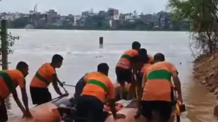 मानपुर: मानपुर के फल्गु नदी में 1 साल का बच्चा एवं उसके पिता नदी में बहे, अचानक पानी आने से हुई घटना