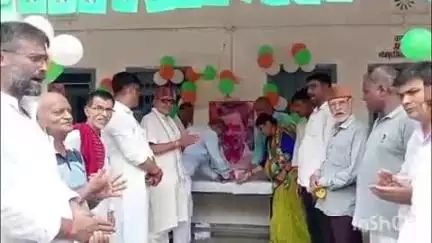 आरा: भोजपुर जिला कांग्रेस कमिटी ने मनाया राहुल गांधी का जन्मदिन