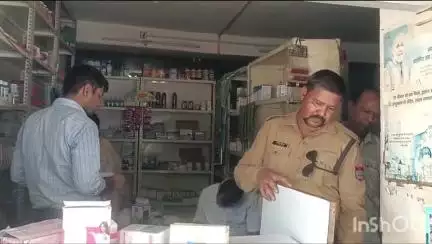 बाजपुर: ड्रग्स व पुलिस विभाग की टीम ने बाजपुर में 3 मेडिकल स्टोर्स पर की छापेमारी, NN टोपा में संचालित औषधि केंद्र किया बंद