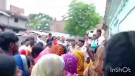 सिमरी: गंगौली में जमीनी विवाद को लेकर हुई मारपीट मामले की जांच करने पहुंचे एसडीपीओ