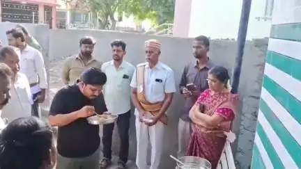 சாத்தூர்: உங்களைத் தேடி உங்கள் ஊரில் சாத்தூர் நடைபெற்று வரும் வளர்ச்சித் திட்டப் பணிகளையும் படந்தால் பள்ளியில் மாவட்ட ஆட்சித் தலைவர் ஆய்வு