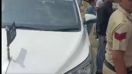 जिला उपायुक्त पार्थ गुप्ता ने यमुनानगर के प्रतापनगर में चल रहे बाढ़ बचाव कार्यों का जायजा लिया