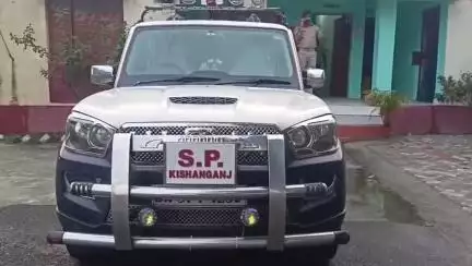 पोठिया: तेलीबस्ती में मां और दुधमुंही बेटी की संदिग्ध मौत, पुलिस अधीक्षक ने किया घटनास्थल का निरीक्षण