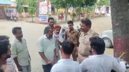 लहरपुर: लहरपुर के महजिदिया स्थित शारदा सहायक नहर में 20 वर्षीय युवक की डूबकर हुई मौत, परिजनों ने पीएम कराने से किया इंकार