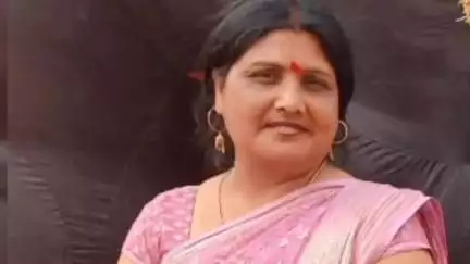 तरबगंज: मध्यप्रदेश के शाजापुर हाइवे पर डिवाइडर से टकराकर कार हुई क्षतिग्रस्त, मरने वालों में तरबगंज थानाक्षेत्र के तीन लोग शामिल