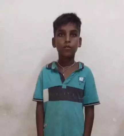 डूंगरपुर: बाल अधिकारिता विभाग की चाइल्ड हेल्पलाइन 1098 पर करावाडा गांव में एक लावारिस बालक मिलने की सूचना मिली