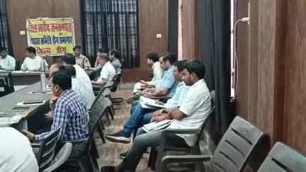 डीग: जिला कलेक्टर ने पंचायत समिति सभागार डीग में की जिला स्तरीय जनसुनवाई, त्वरित निस्तारण के दिए निर्देश