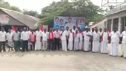 ஊத்தங்கரை: கல்லாவி பகுதியில்
இந்திய கம்யூனிஸ்ட் கட்சி சார்பில்  பிஜேபி அரசின் மக்கள் விரோத கொள்கைகள், மக்கள் சந்திப்பு இயக்கம் பெருந் திரள் ஆர்ப்பாட்டம்