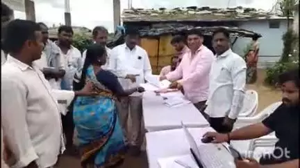 వికారాబాద్: భూ సమస్యల పరిష్కారానికి రెవెన్యూ సదస్సులు : డిప్యూటీ తాసిల్దార్ శ్రీనివాస్ గౌడ్